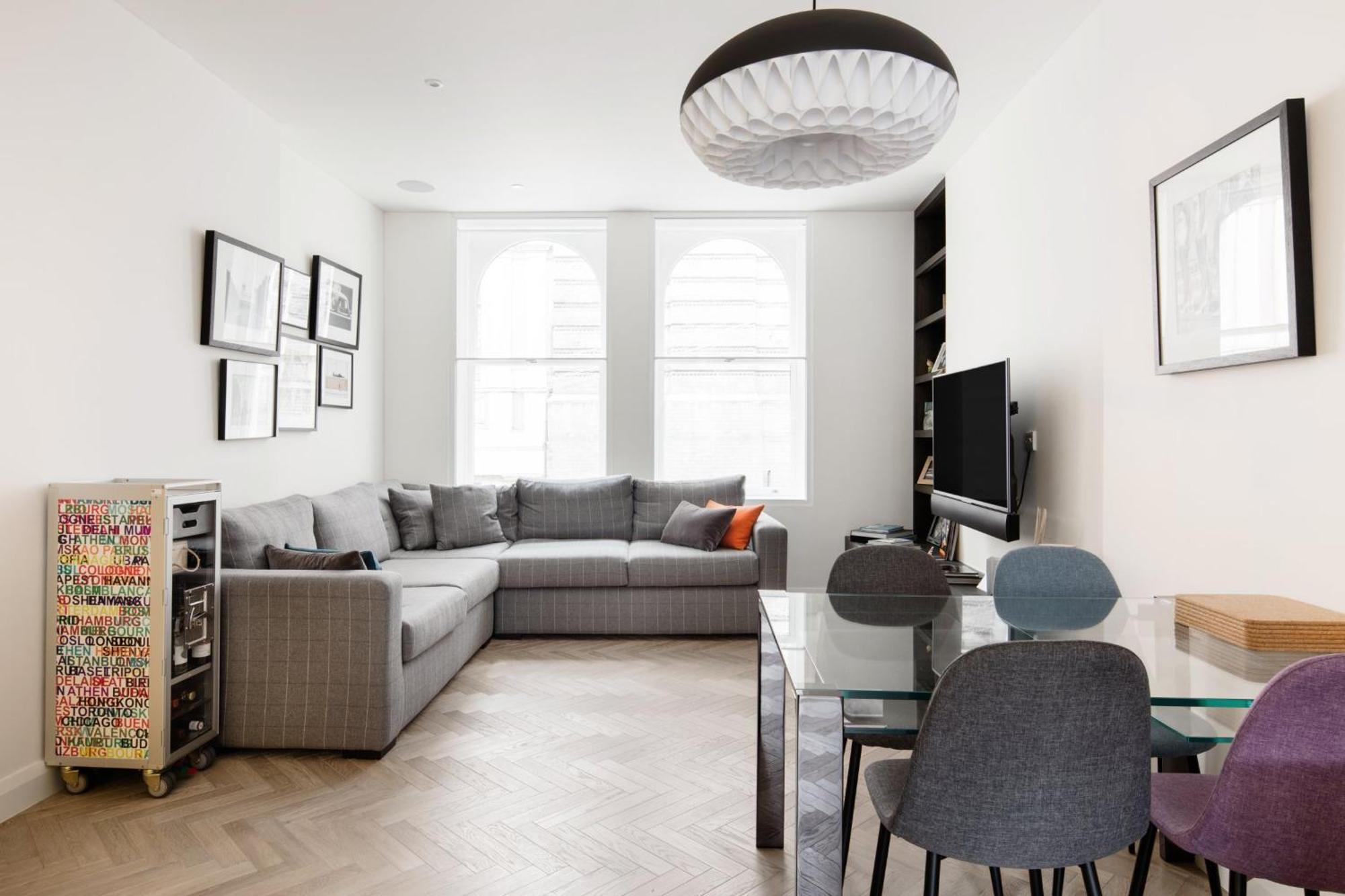 Modern Apartment & Rooms At Charing Cross Лондон Екстериор снимка